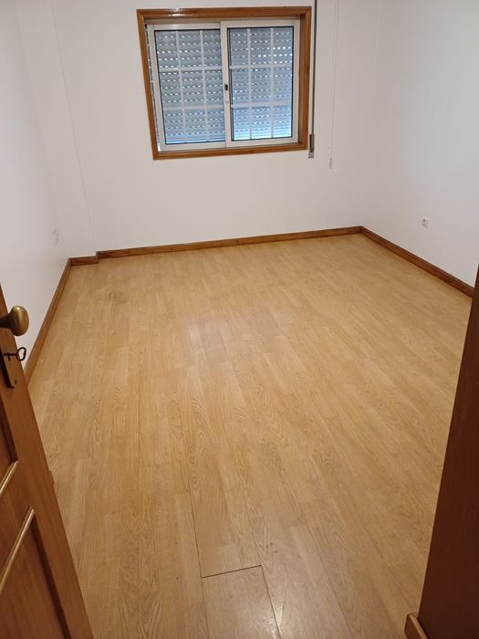 Alugo T2 - Vila Nova de Famalicão