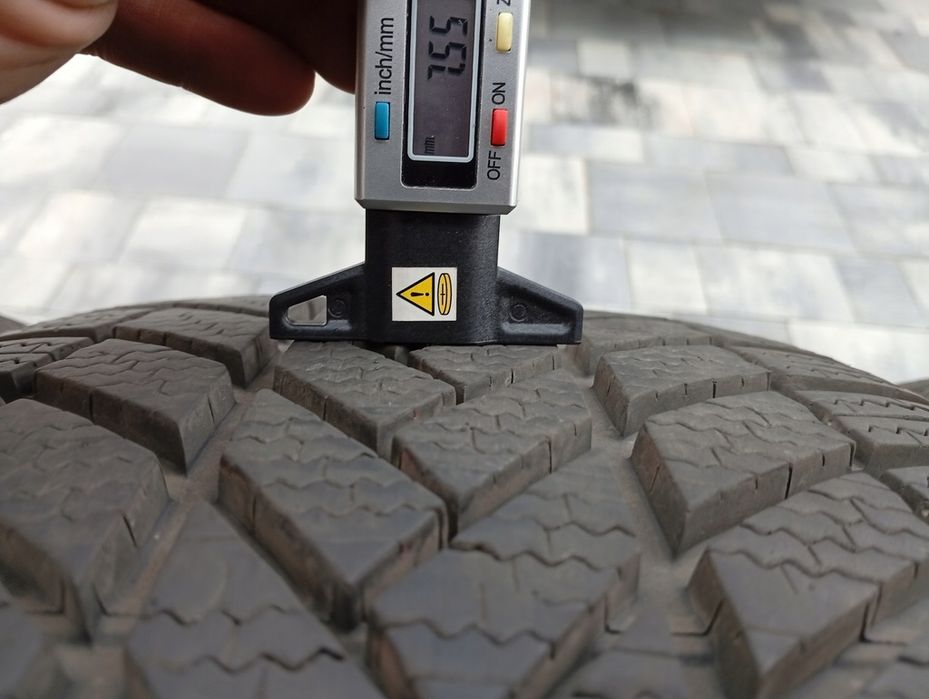 Piękne opony zimowe 265/55R19 BRIDGESTONE 4x7-7,5mm 2024r (A32)