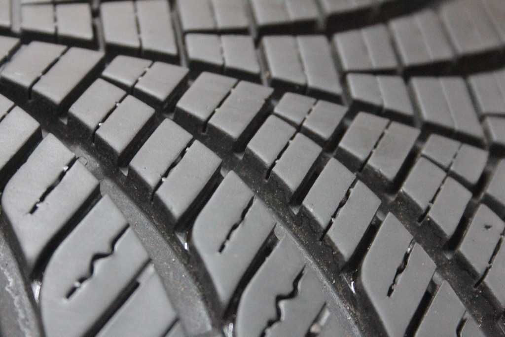 185/65/15 Goodyear Vector 4Seasons 185/65 R15 88T 2021r