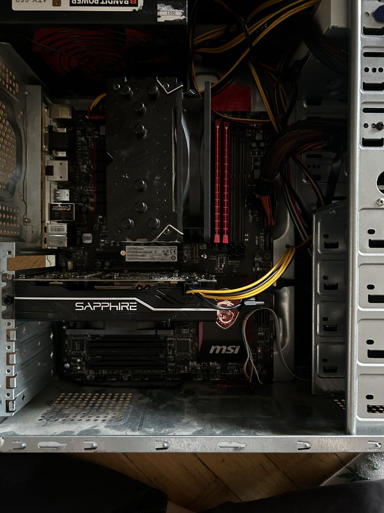 Komputer stacjonarny I5 16gb Ram Rx570 m.2