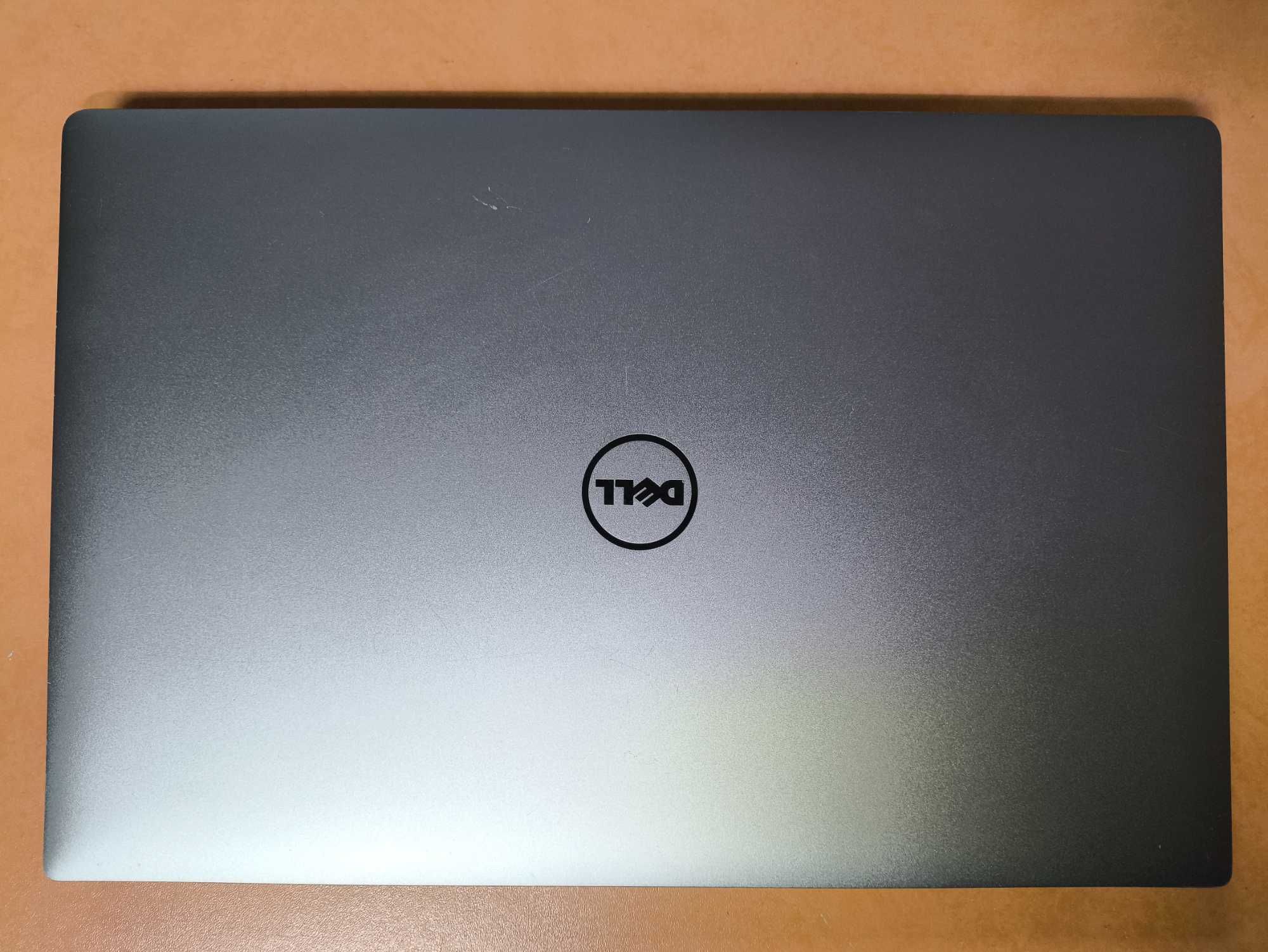 Современный производительный Dell 5520 i5-7300HQ 16/512Gb Nvidia 4 Gb