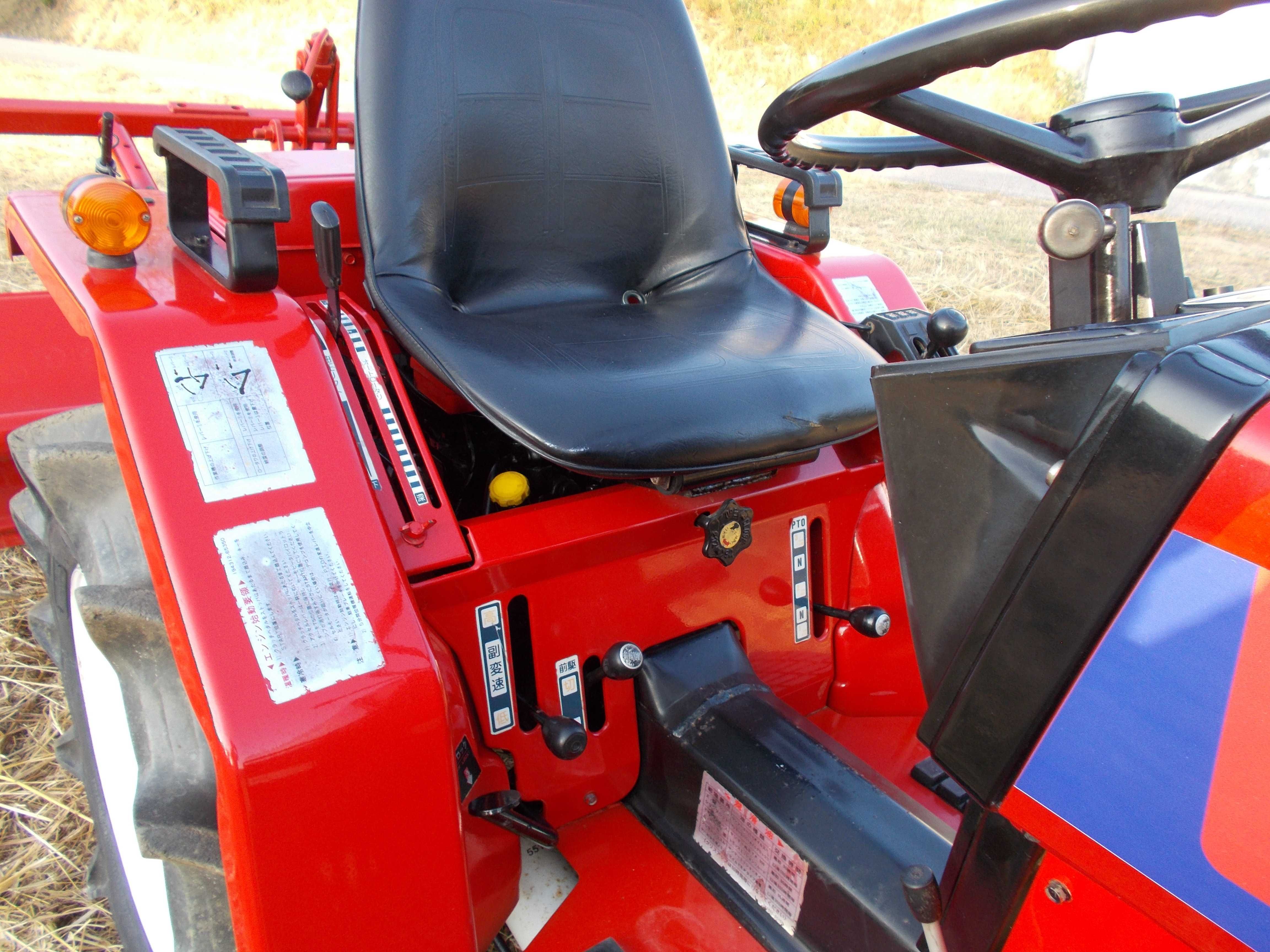 TRACTOR YANMAR   F14 D, c/ frese