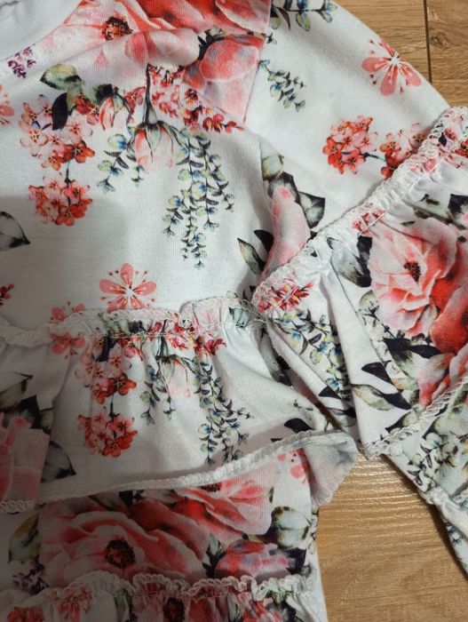 Komplet bluza + spodnie kwiaty falbanki koronka