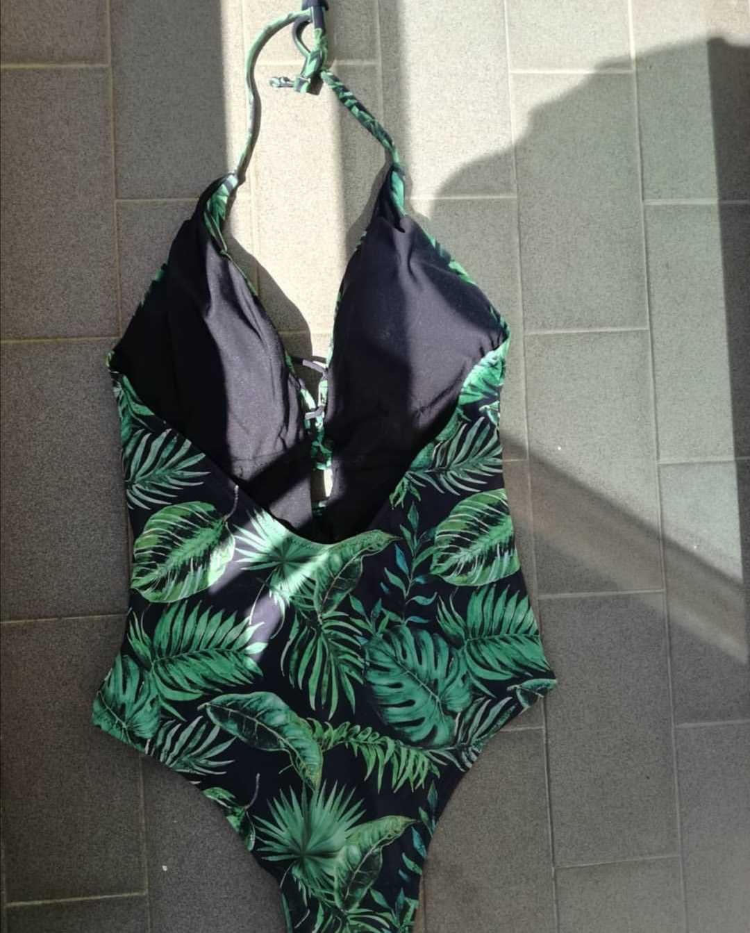 Fato de Banho "Tropical" em Tamanho S, M e XL - Novo