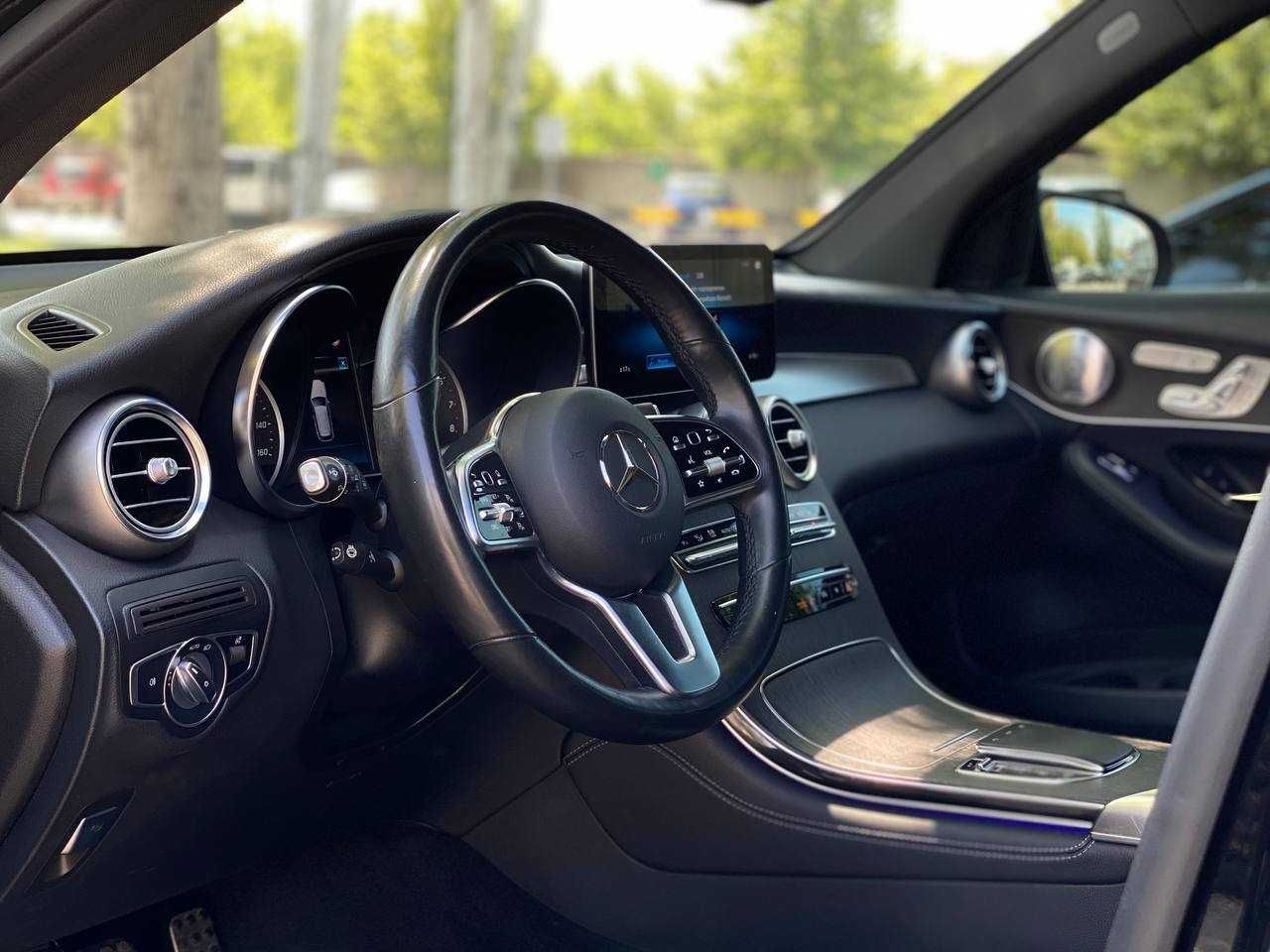 Mercedes-Benz GLC-Class 2019