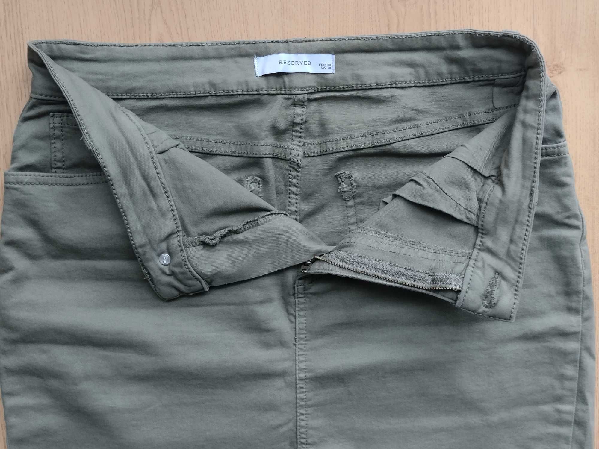 Spódnica Reserved w kolorze khaki rozm. 38