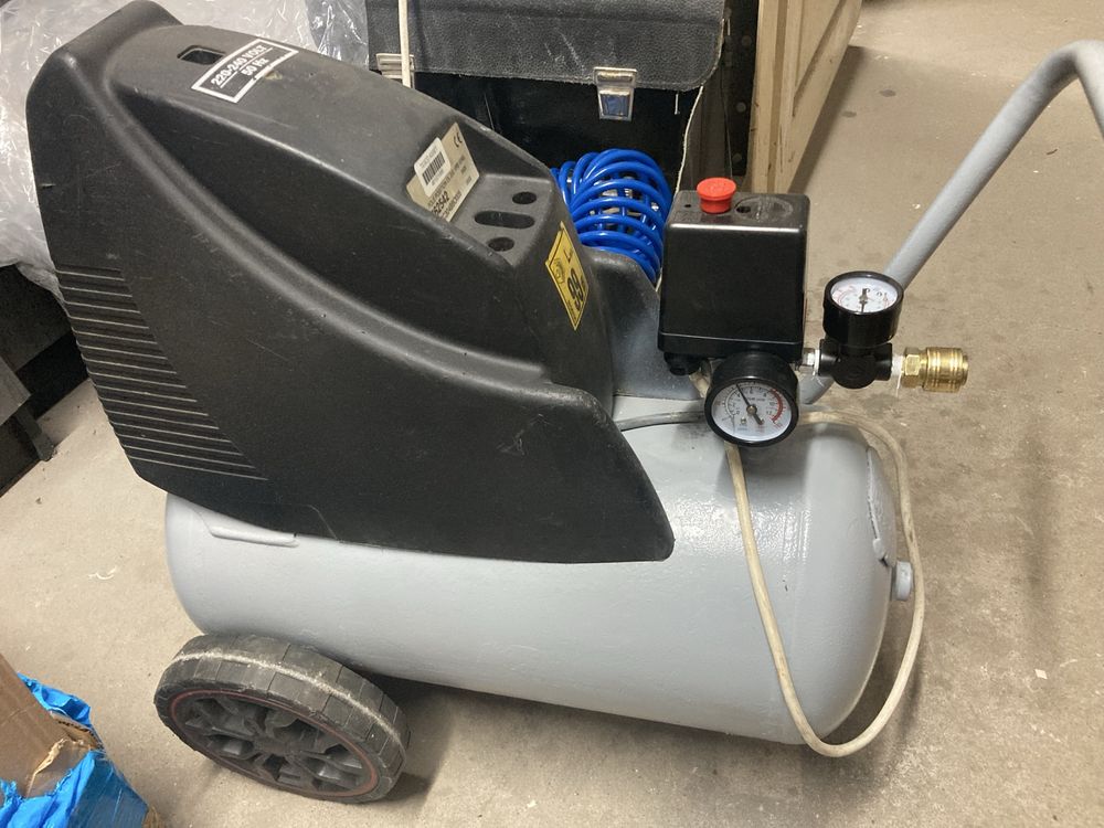 Kompresor 24l  polecam