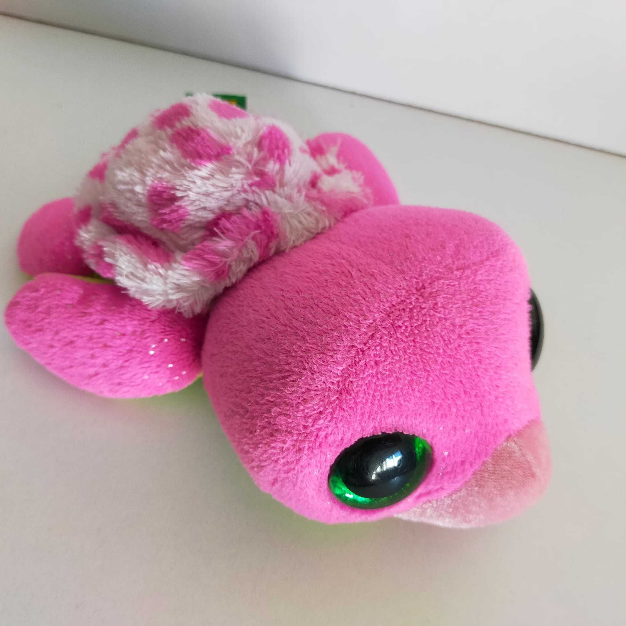 Animal de peluche tartaruga cor de rosa e verde de olhos brilhantes