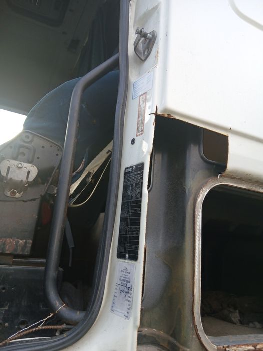 автомобіль DAF95 xf 430