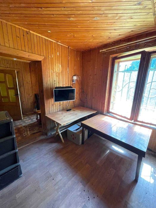 Будинок в селі Золота липа