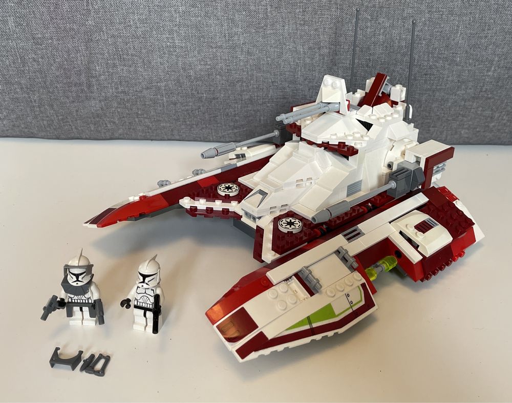 LEGO Star Wars 7679 - Republic Fighter Tank, kompletny