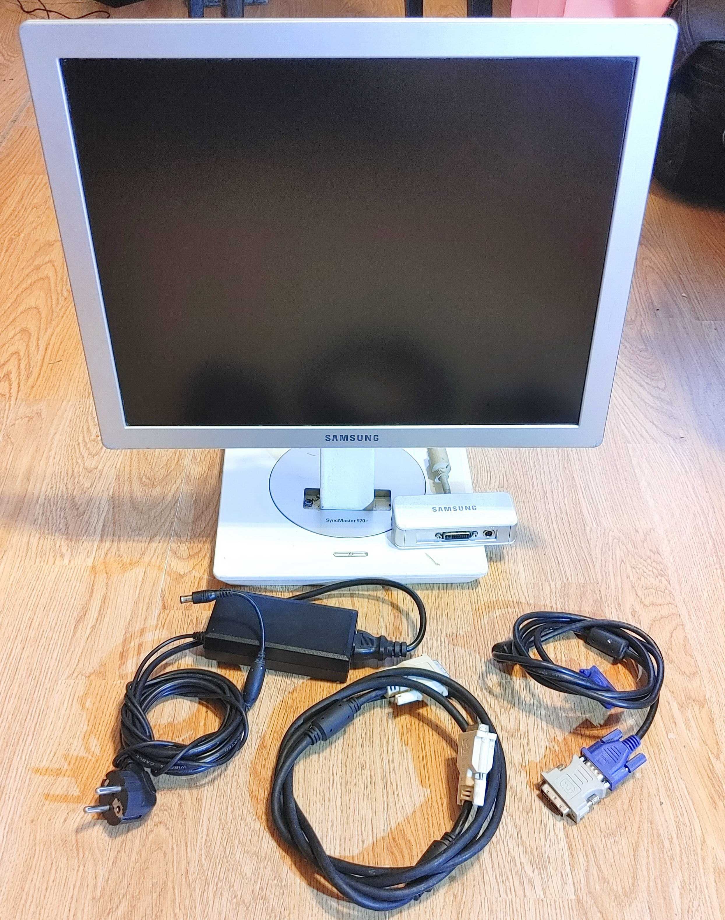 Монітор Samsung 970P - 19" IPS - Оберт 180°