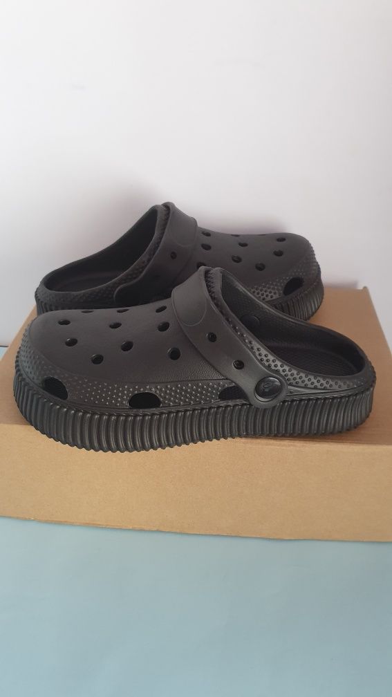 Klapki  / crocsy damskie nowe czarne rozmiar 36.5
