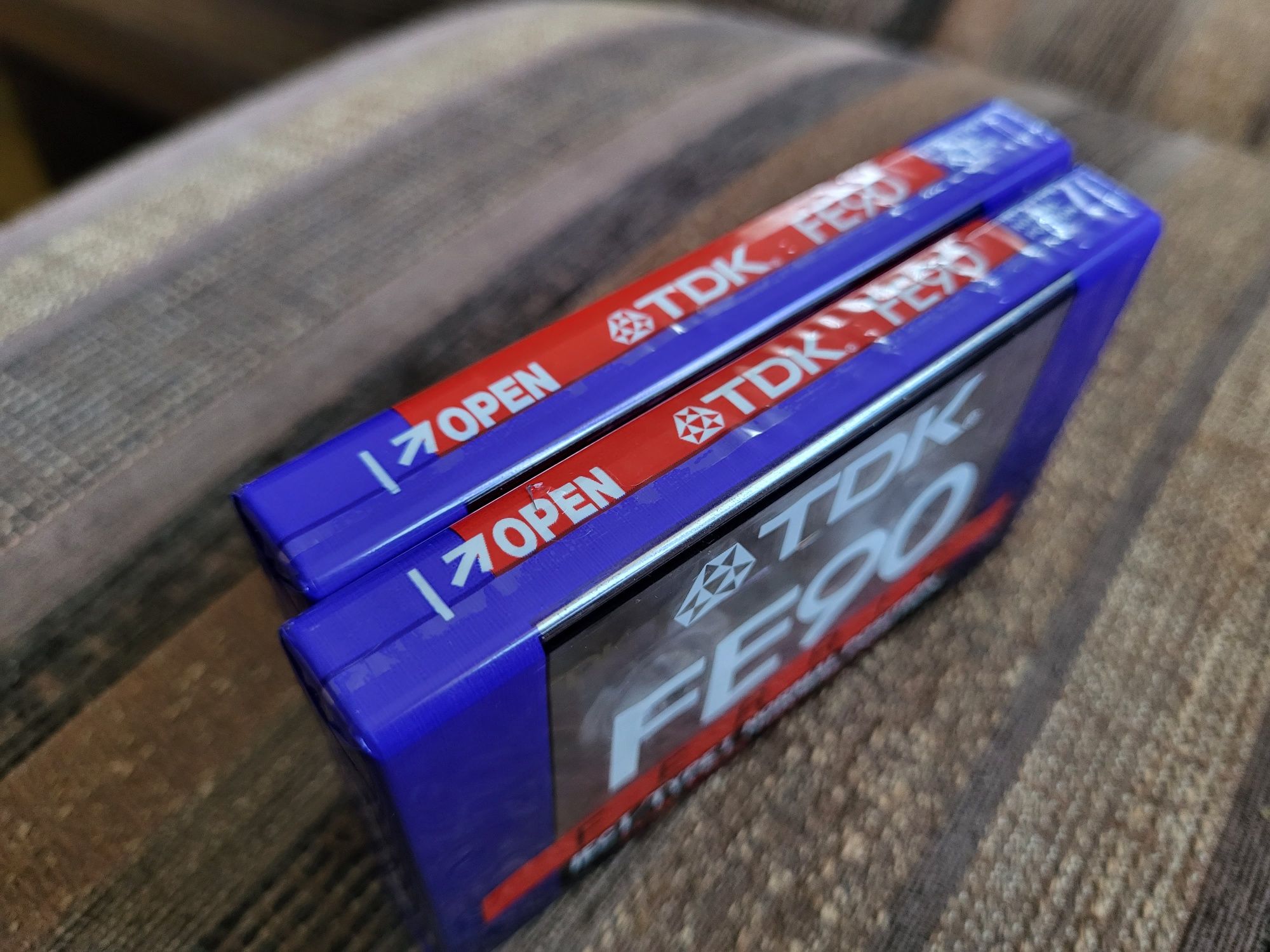 Аудиокасеты TDK FE90