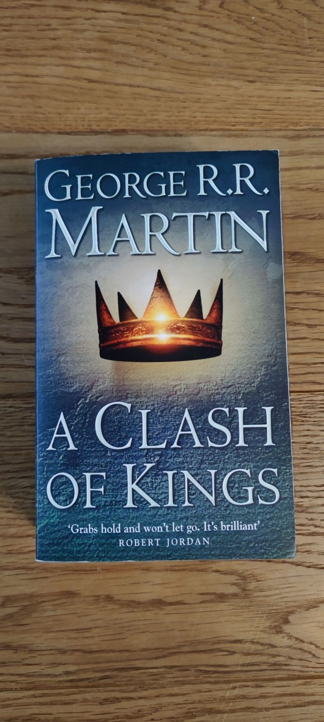 A clash of kings, George R. R. Martin