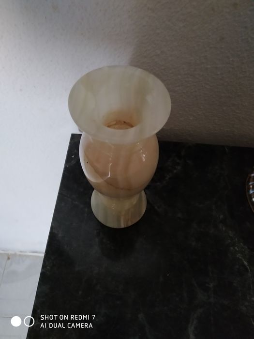 Jarra em alabastro