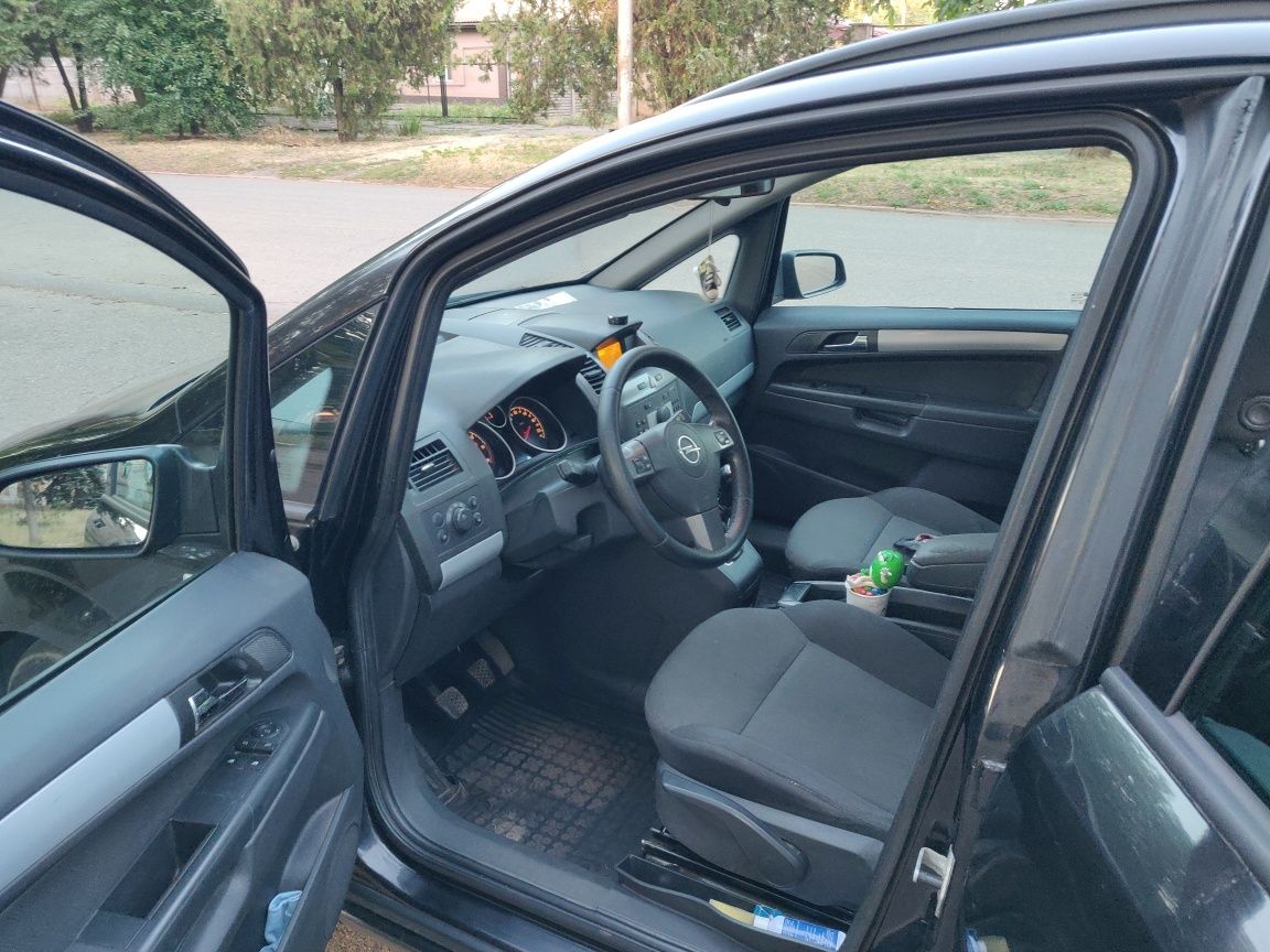Opel Zafira 1.9 tdi не растаможена