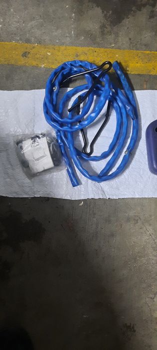 Vendo baloiço novo.