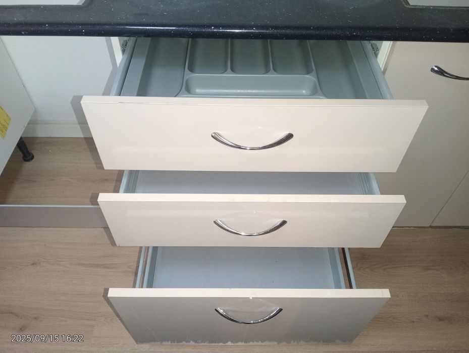 Móveis de Cozinha: APENAS PARTE DE BAIXO