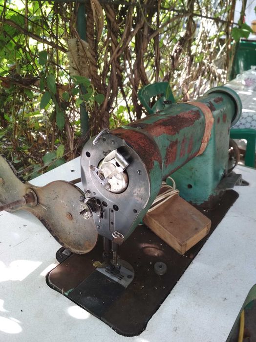 Швейная машина, советского производства