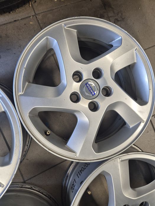 Felgi aluminiowe Volvo/Ford 5x108 6,5Jx16 et52,5