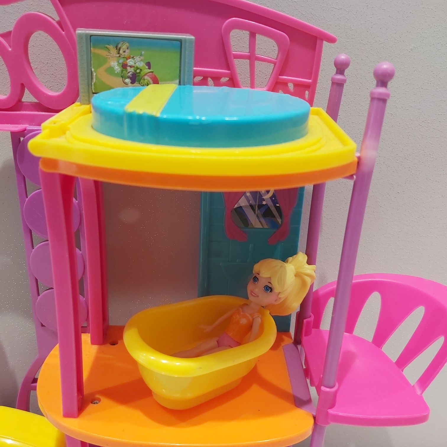 Domek Polly Pocket wyposażenie i laleczka