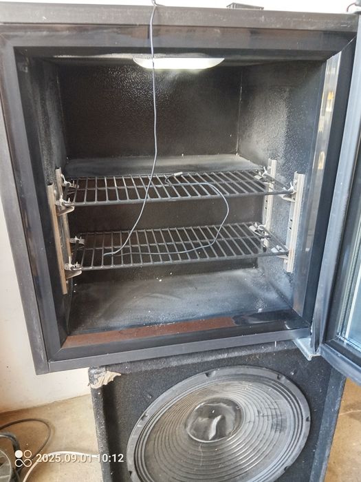 Klarstein ice Age zamrażarka 36 l witryna na lody 


Cena 1350 zł 
Pro