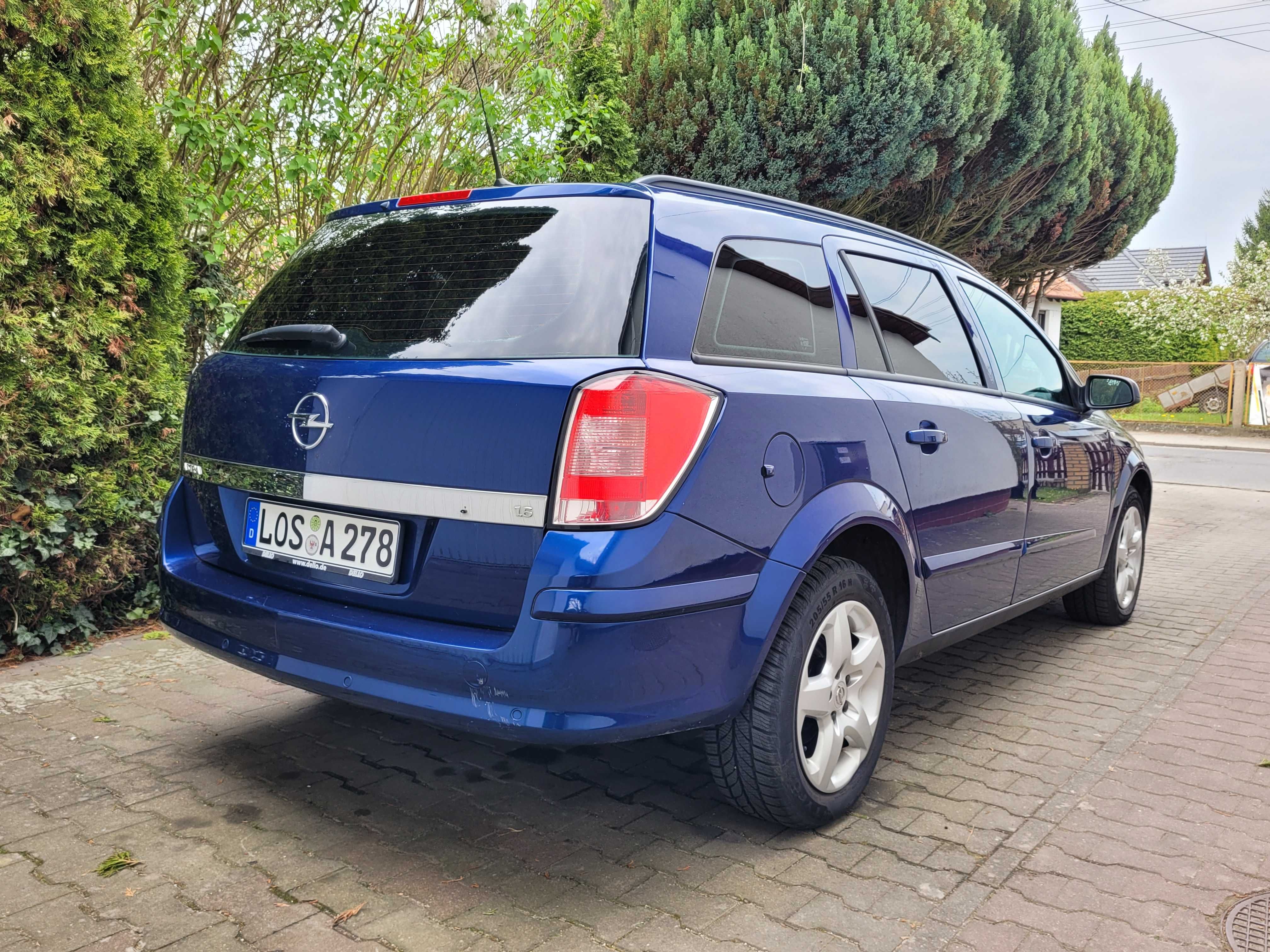 Opel Astra 1.6 Benzyna 116 KM Opłacony Parktronik Klima Multi Zadbany