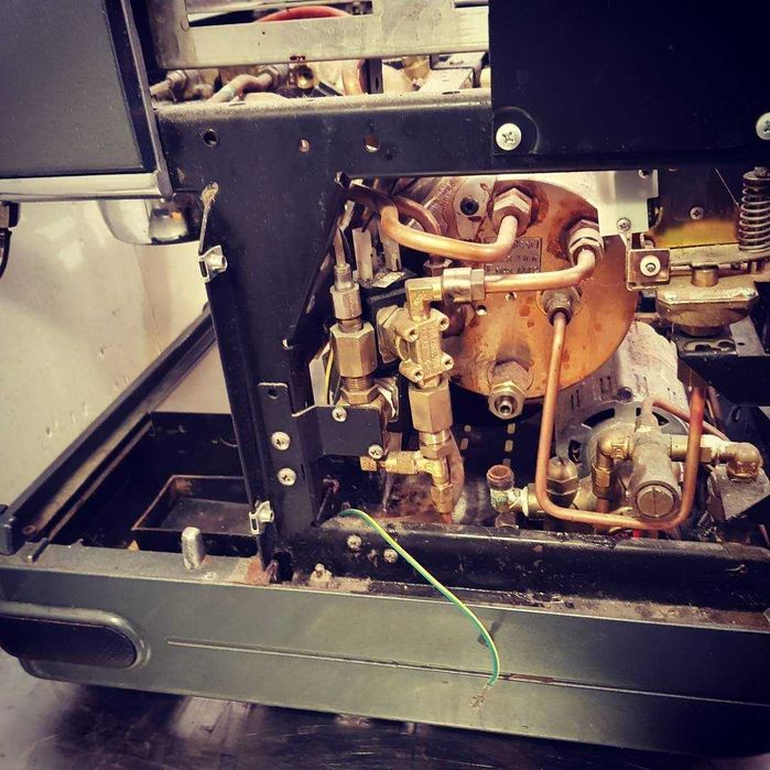 Naprawa ekspresów La Cimbali, Faema, Nuova Simonelli i wiele innych