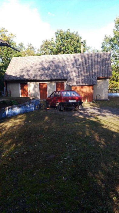 Продам будинок, с. Куча. ділянка 50 ст.