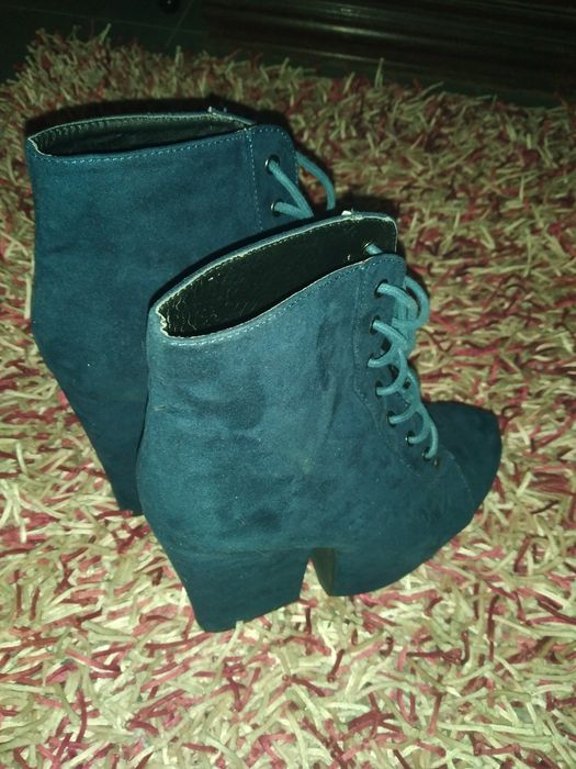 Bota de Salto Alto - Veludo azul escuro