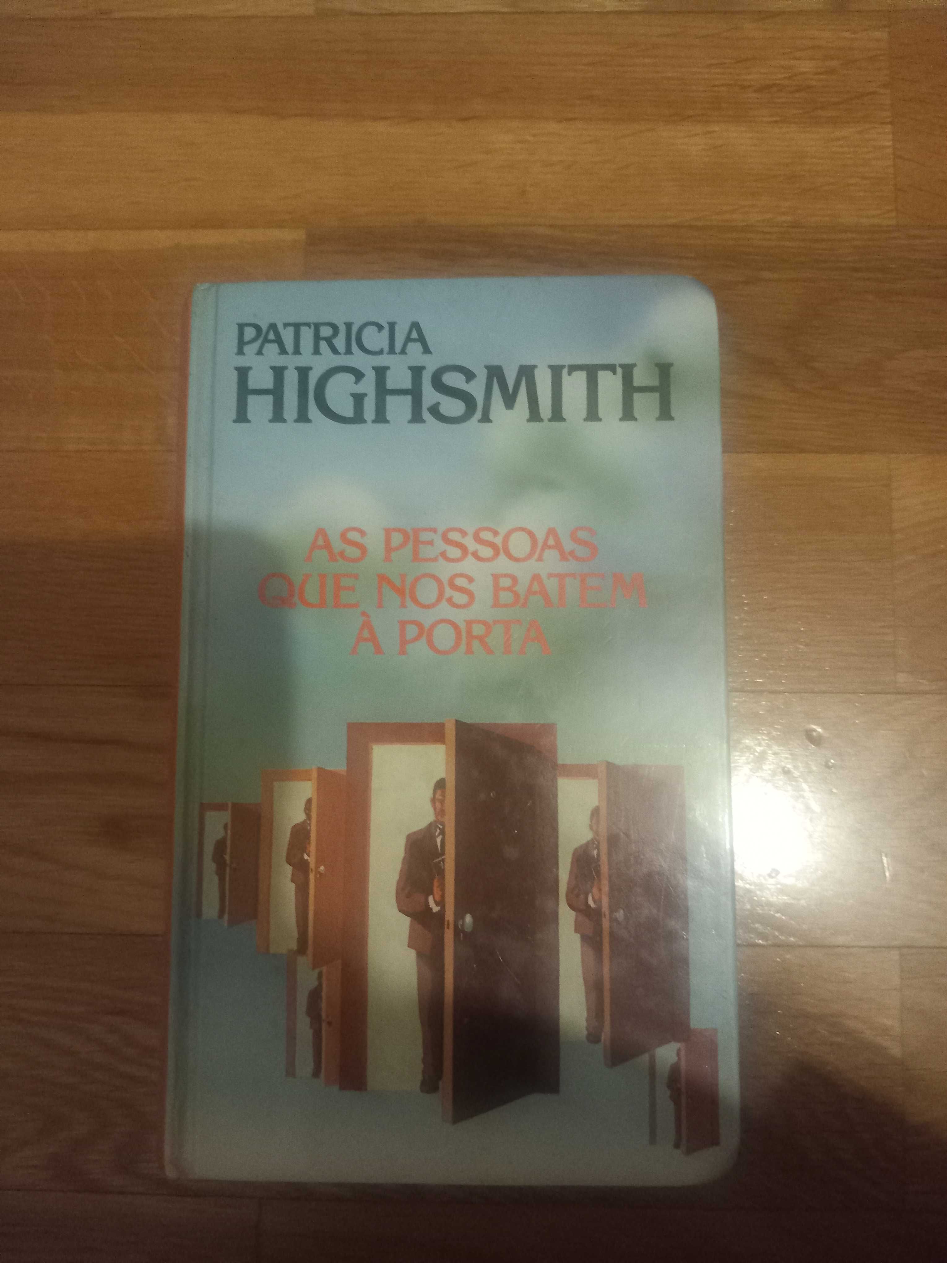 Livro As pessoas que nos batem à porta - Patricia Highsmith