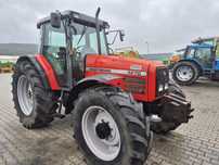 Ciągnik Massey Ferguson 4270 tylko 4680h
