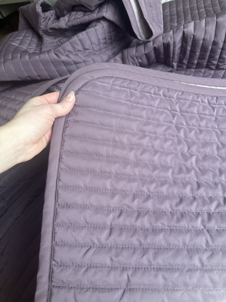 Narzuta ikea karit kapa na łóżko Ikea Karit fioletowa liliowa