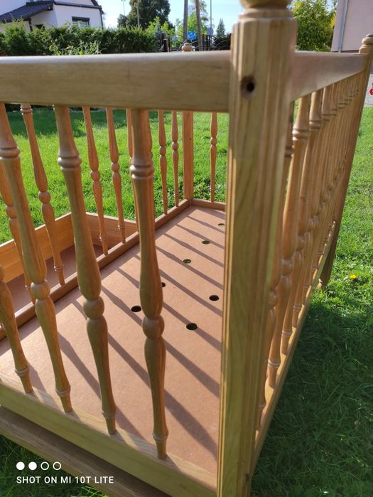 Łóżeczko drewniane dziecięce