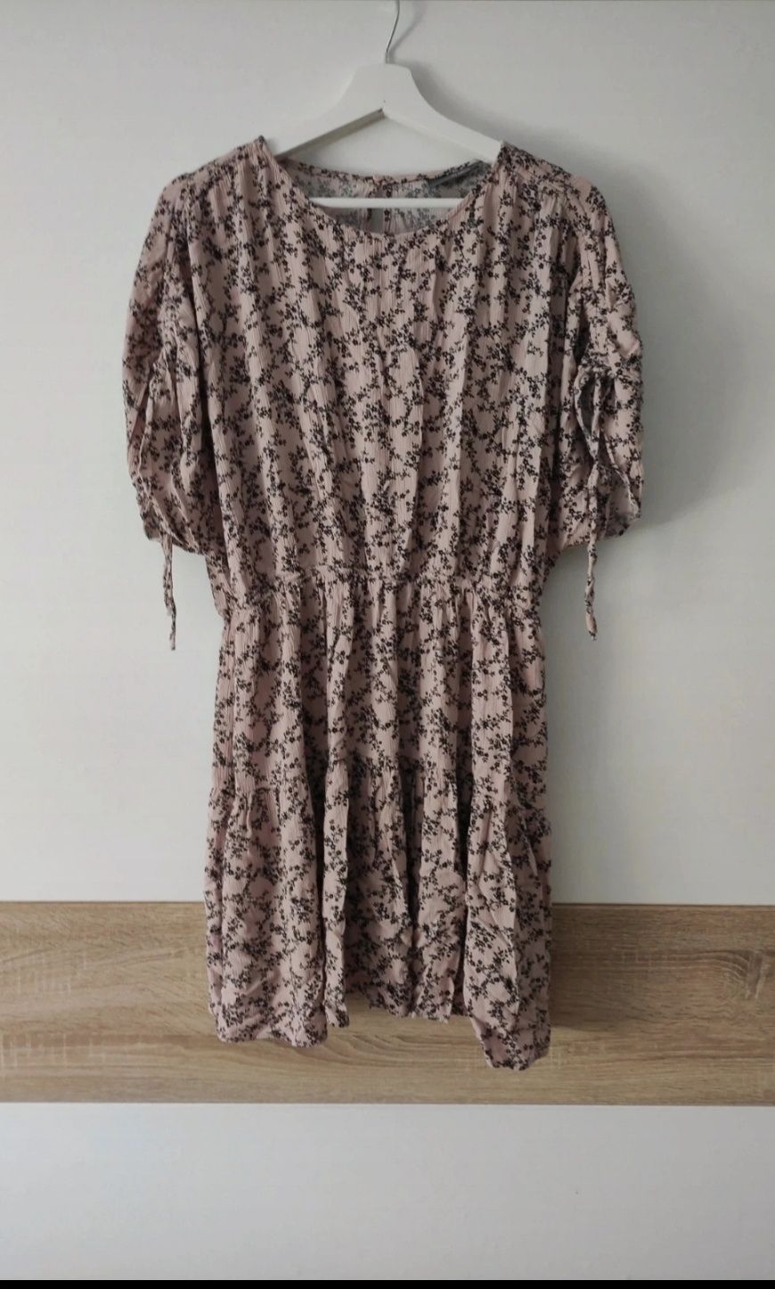 Sukienka w kwiaty rozmiar 42 44 XL XXL 2XL