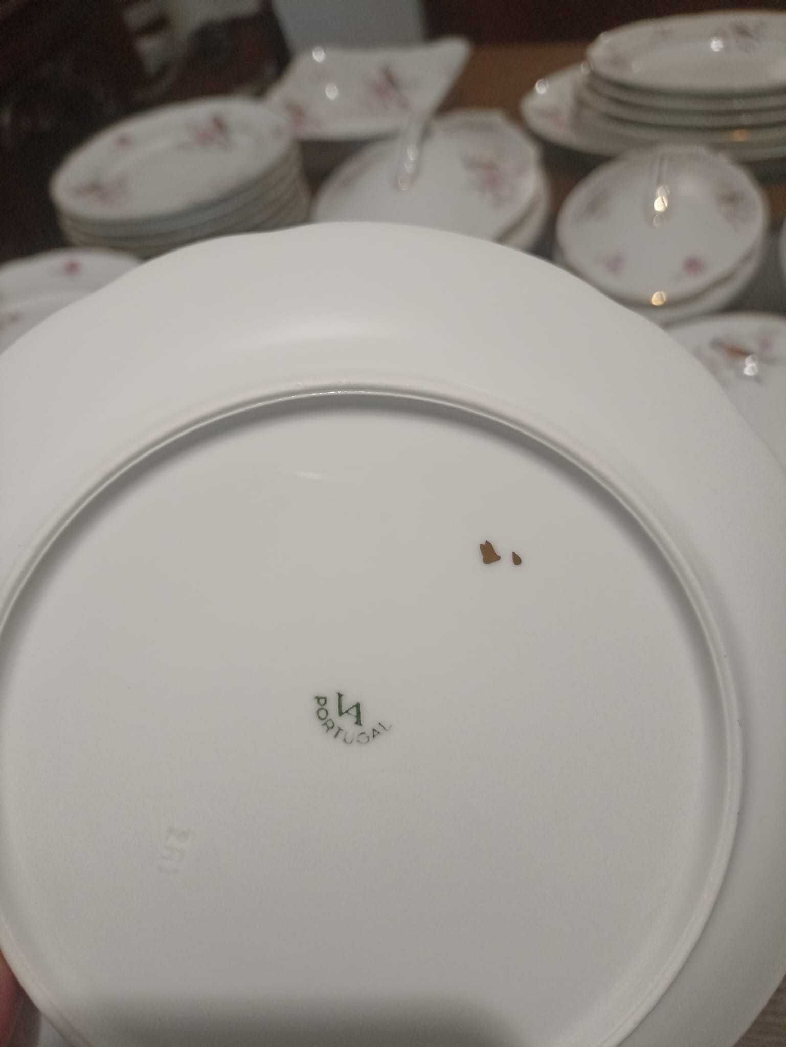 Serviço de jantar raro VISTA ALEGRE