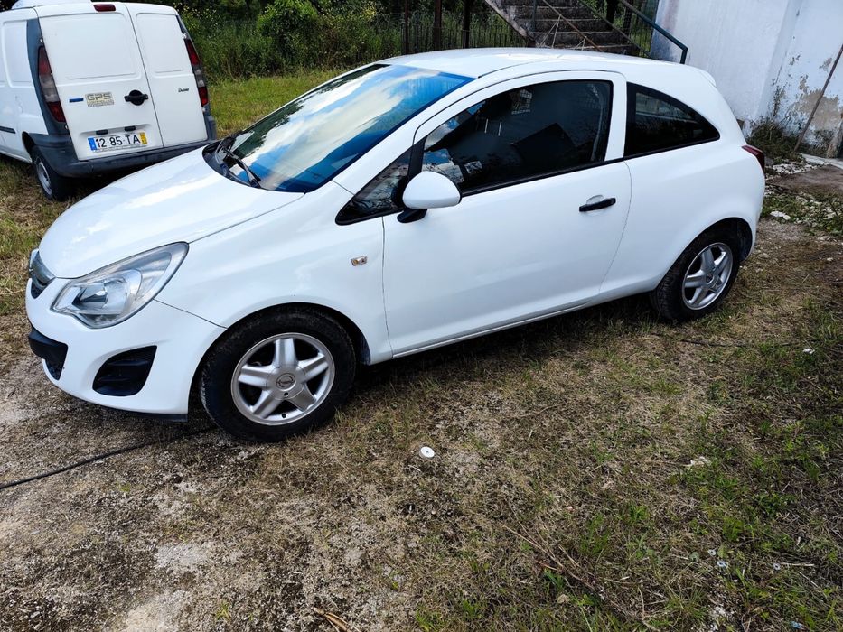 Opel corsa D 1.3 cdti 11/2013