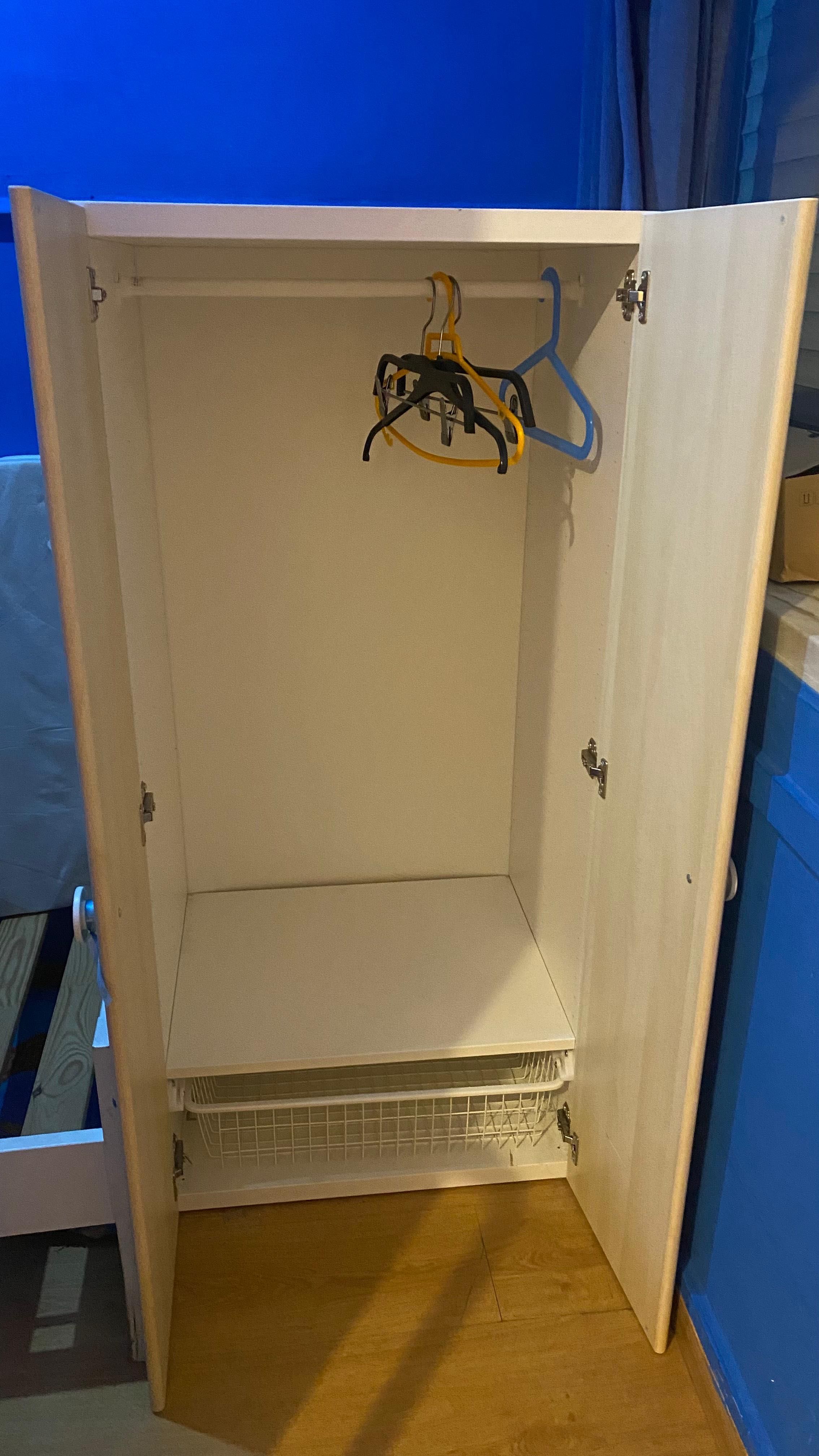 Roupeiro criança ikea