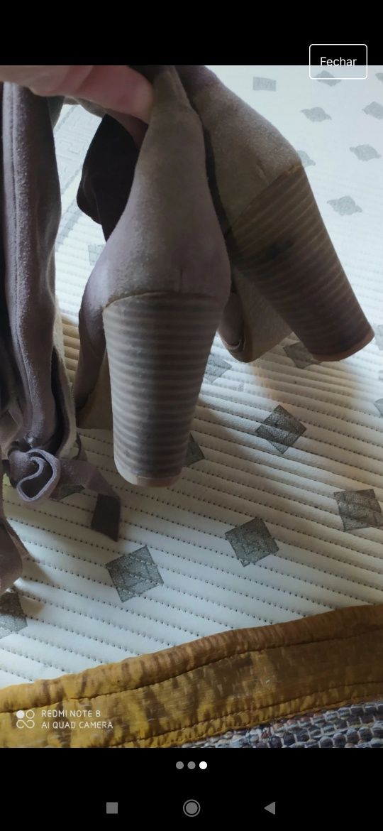 2 pares Botas de mulher com pêlo como novas tamanho 38/39