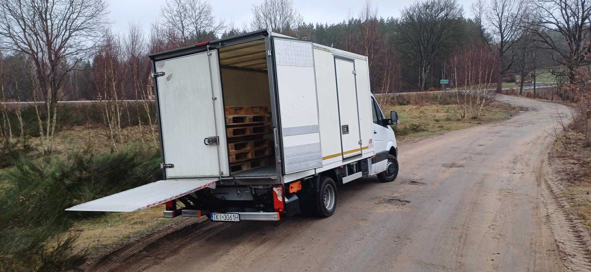 Mercedes Sprinter II - auto ciężarowe z windą