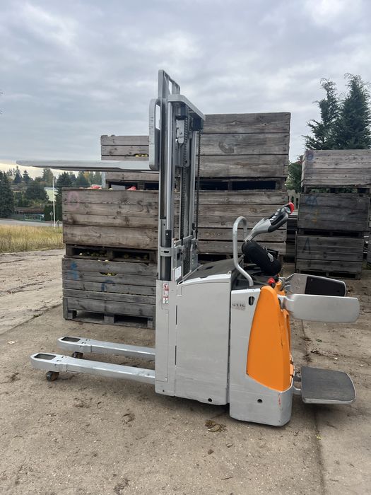 Електричний штабелер, навантажувач, візок STILL EXD-SF20