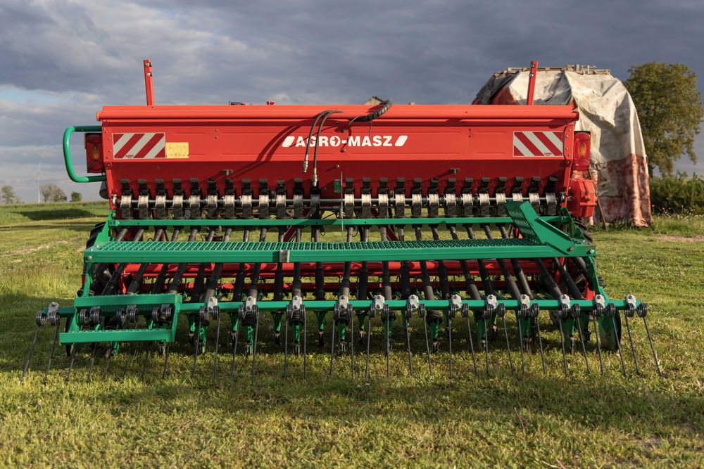 Siewnik AGROMASZ SR 300