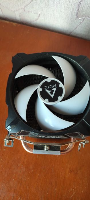 Кулер Arctic Freezer 7 X