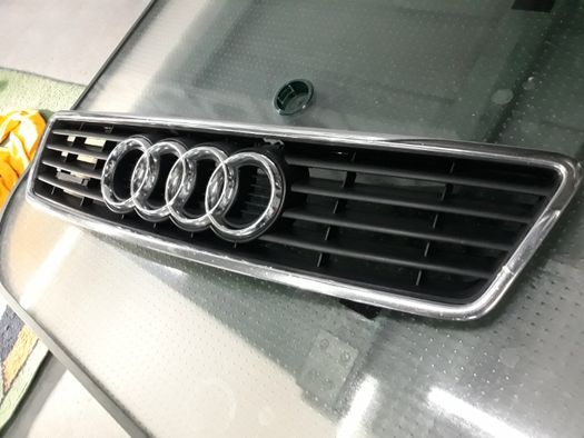 Audi A6 C5 Ауди А6 С5 решетка радиатора оригинал