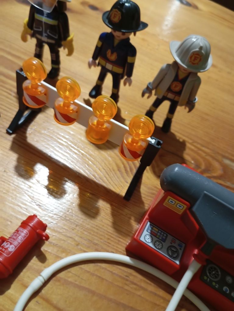 Playmobil strażak