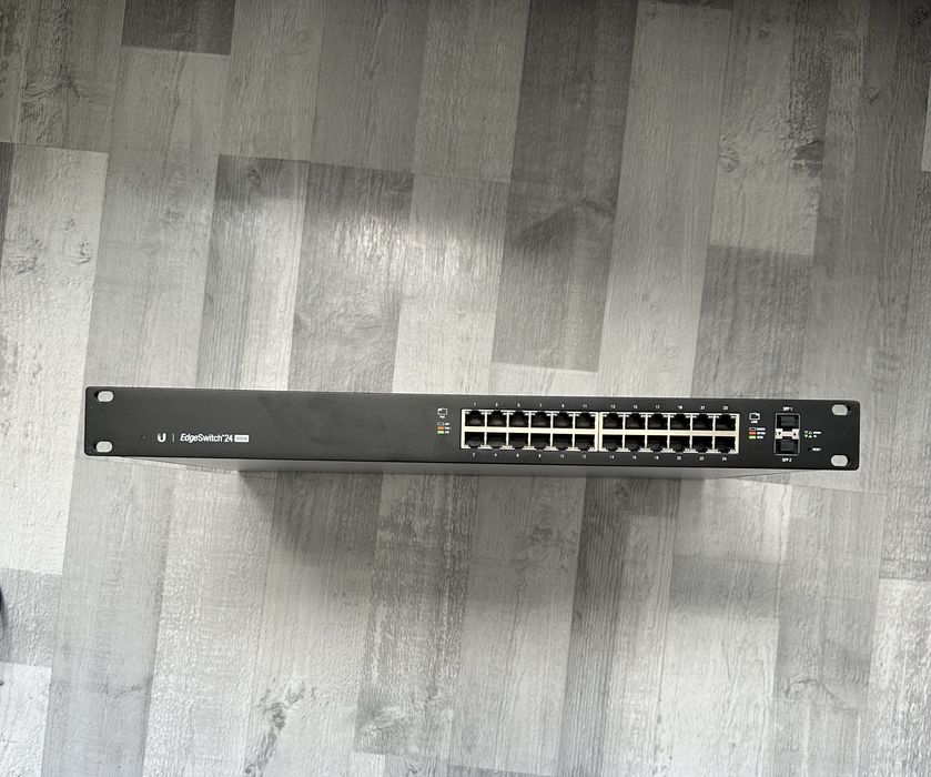 Ubiquiti EdgeSwitch 24 500W PoE | 24x Gigabit + 2 SFP | Б/в