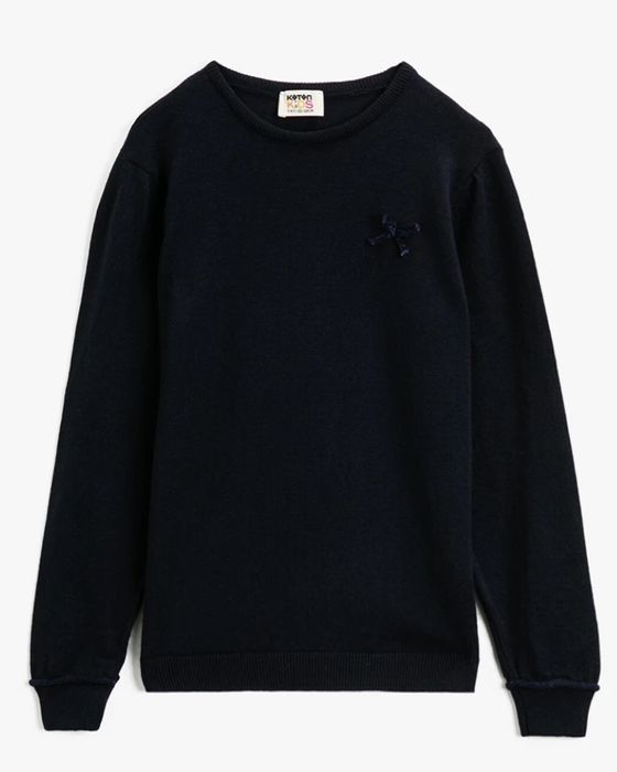 Приму в дар мужские шапки,шарфи,свитера, обувь