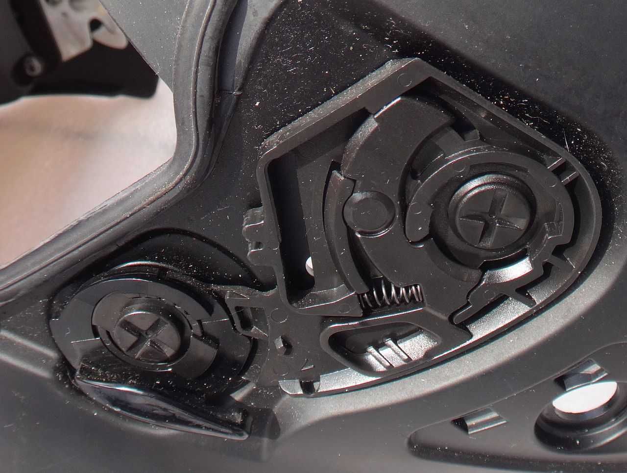 Kask SHOEI MULTITEC części policzki szczęka osłony pasków mechanizm