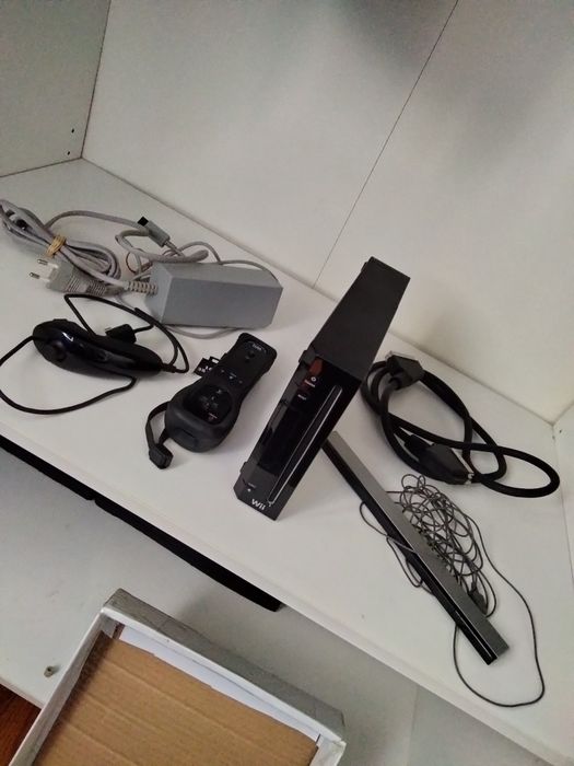 Consola Wi em bom estado